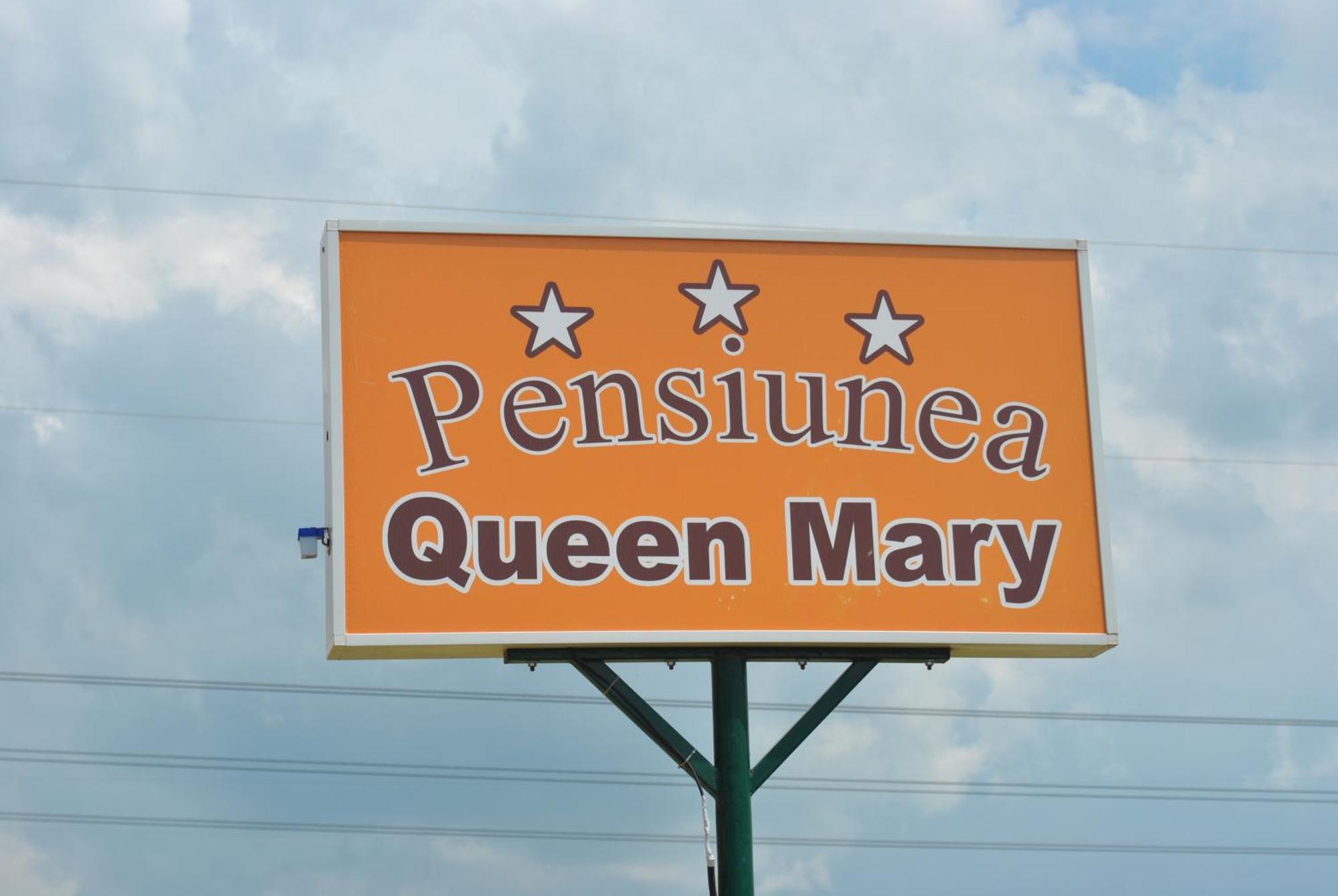 Pensiunea Queen Mary Sanpetru ภายนอก รูปภาพ